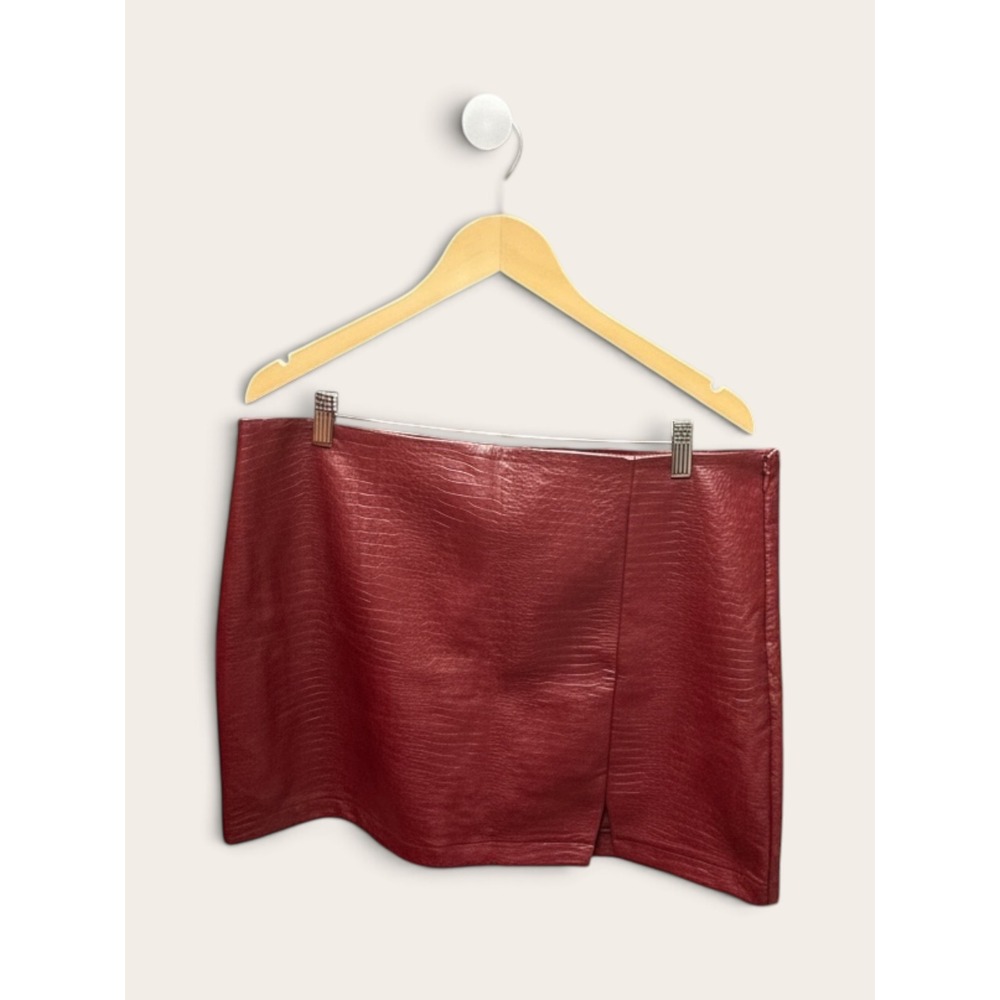 Bold Elements x Ally Brooke Burgundy Croc Embossed Faux Leather Skort Size 16